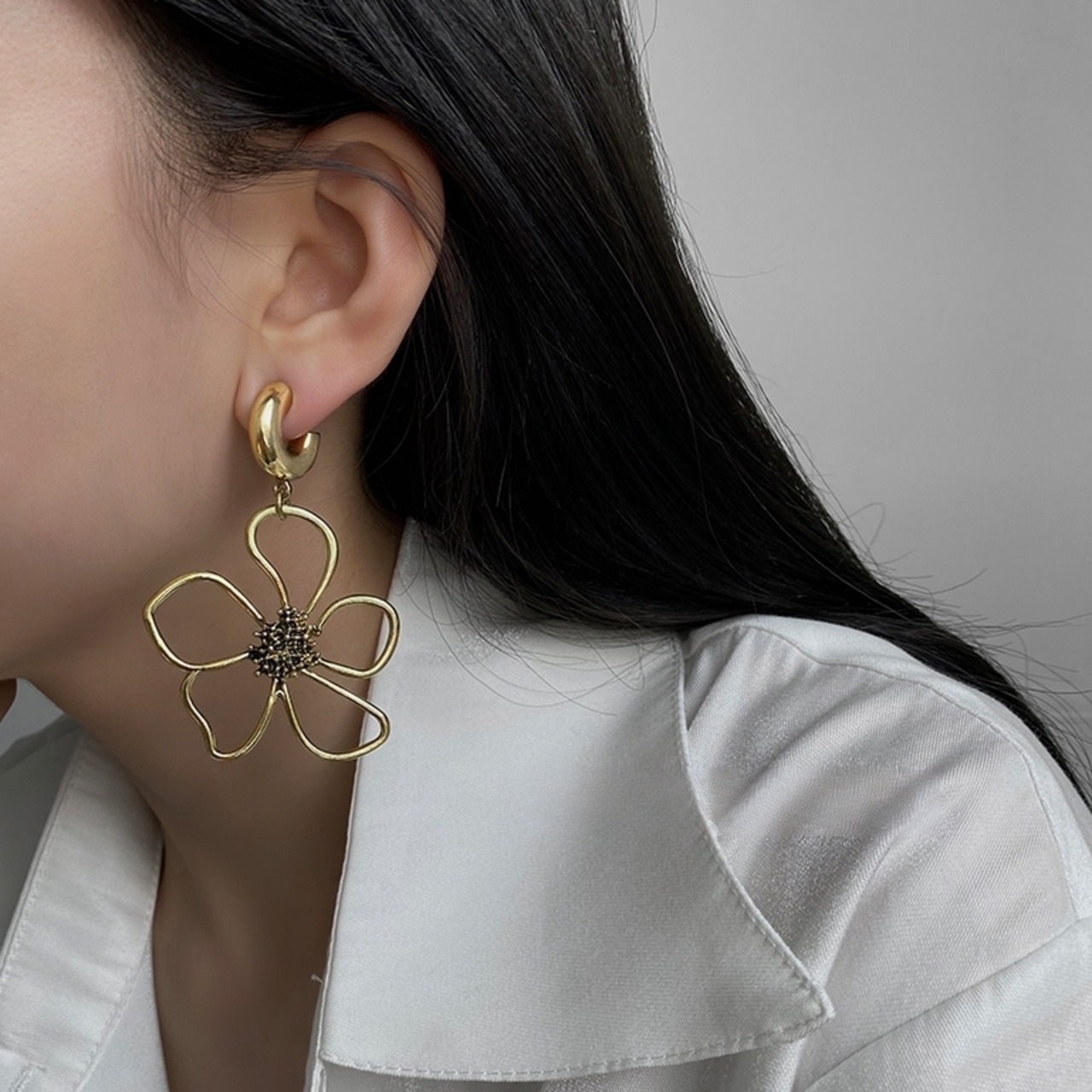 フラワー ゴールド ドロップピアス  90031