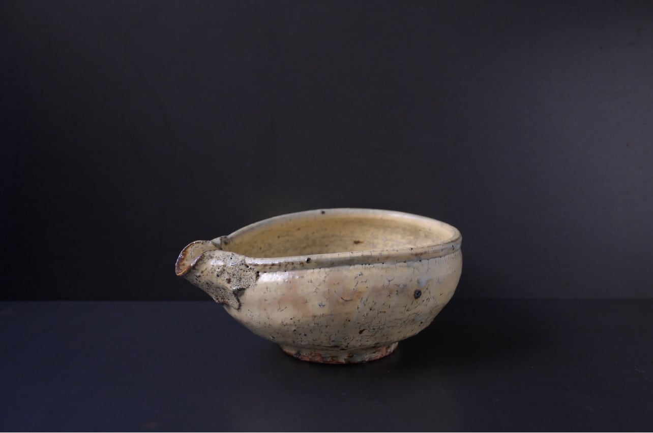 黄粉引片口小鉢