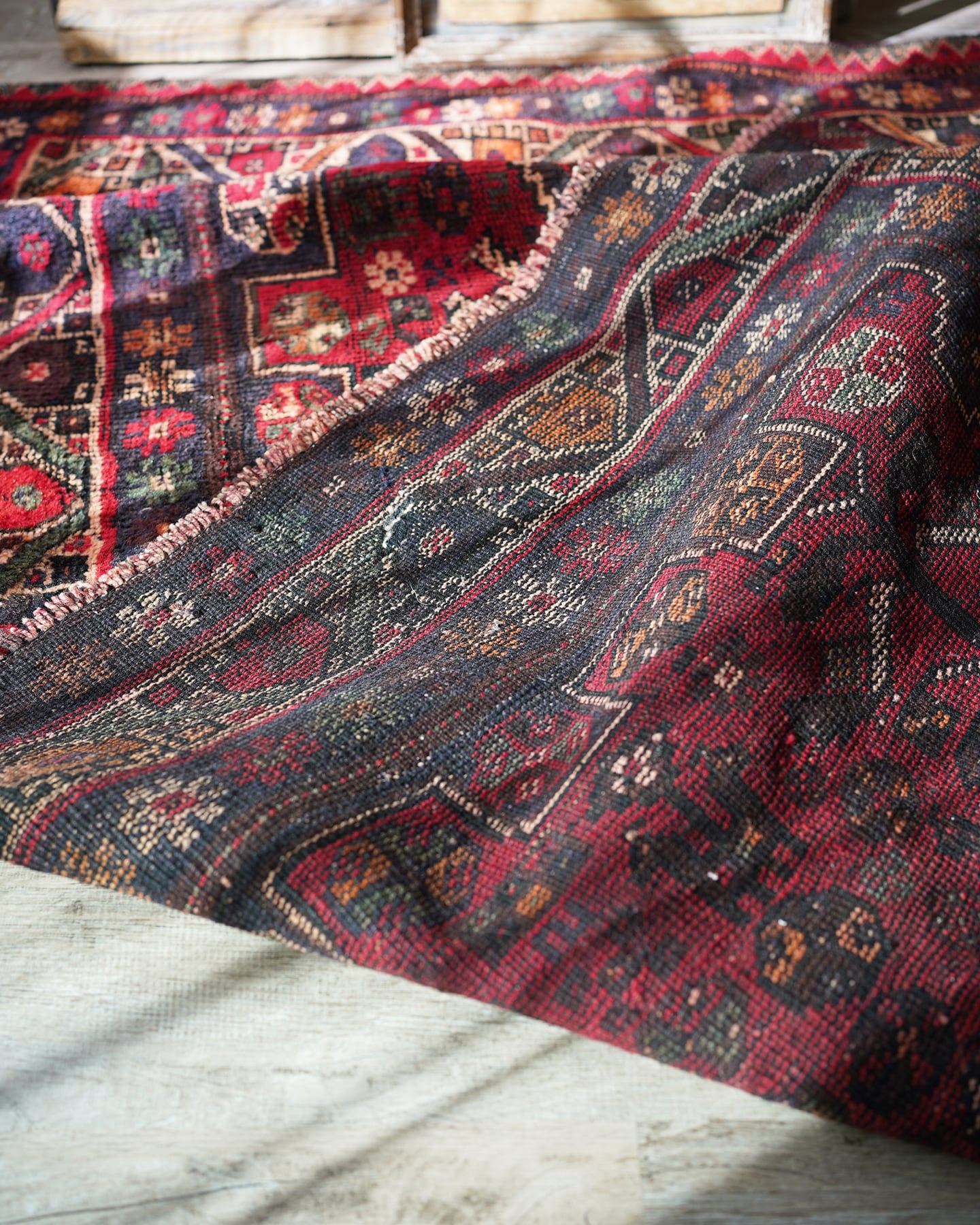 013】Vintage Persian Shiraz rug 1960's | ヴィンテージラグ専門店