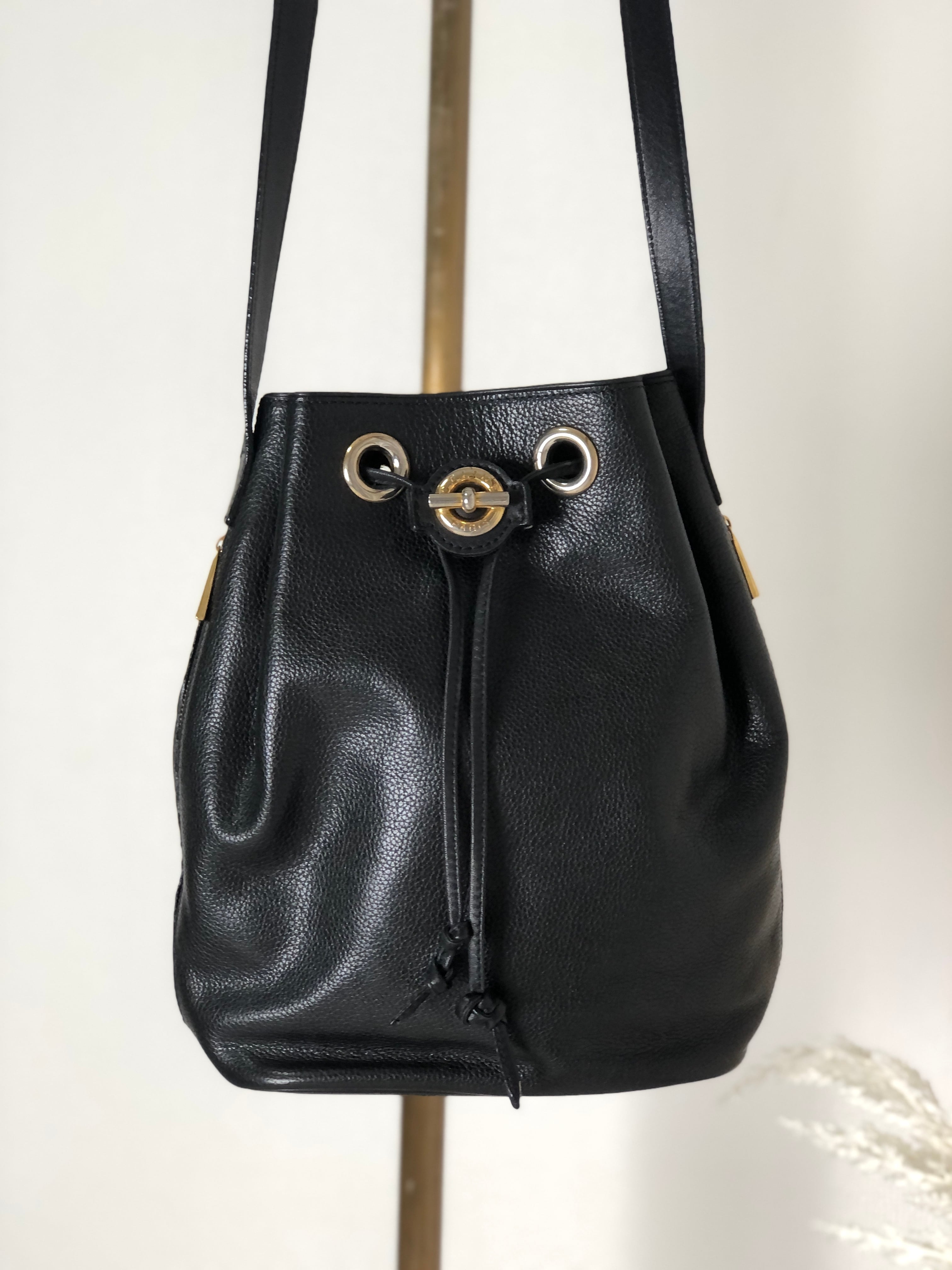 CELINE セリーヌ マンテル レザー 巾着 ポーチ ショルダーバッグ ブラック vintage ヴィンテージ オールド gzwn5b |  VintageShop solo powered by BASE