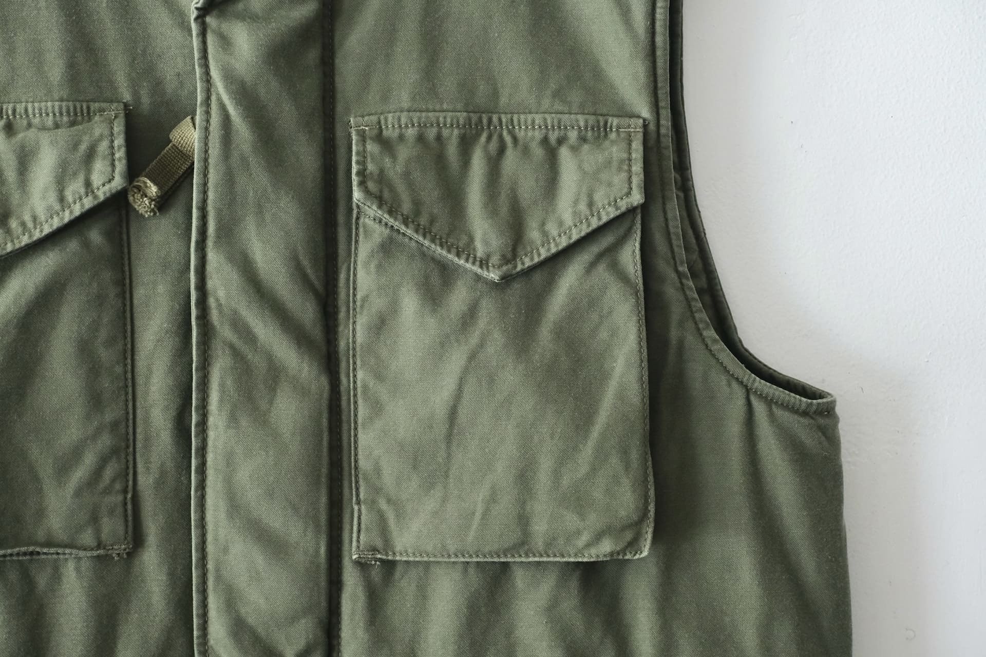 FUJITO Field Vest Olive Green,Black | Directors Web Shop