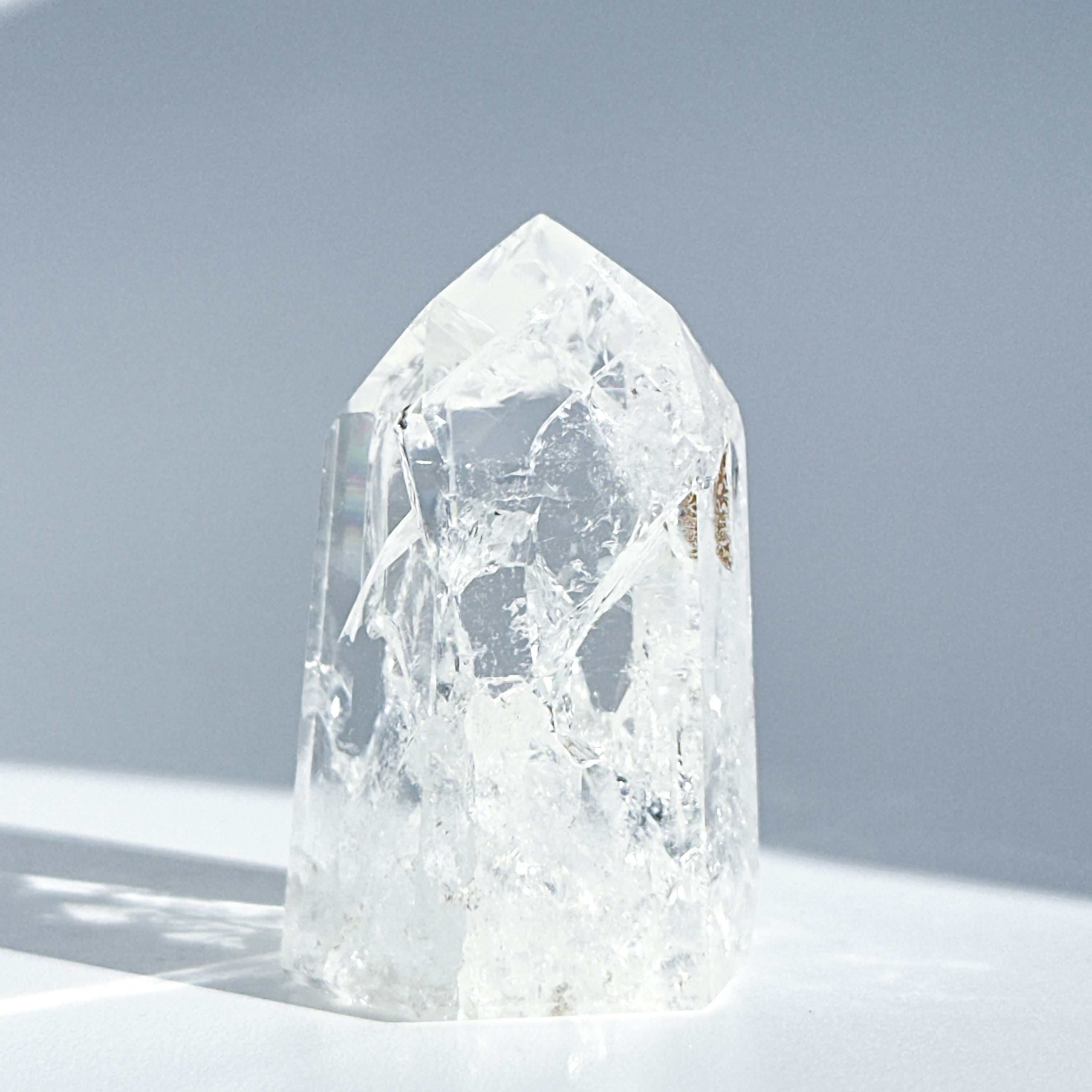 虹いっぱい◎ミナスジェライス産クラッククォーツ タワー型23(アイリスクォーツ) ◇ Crack Quartz (Iris quartz) ◇ 天然石・鉱物・パワーストーン