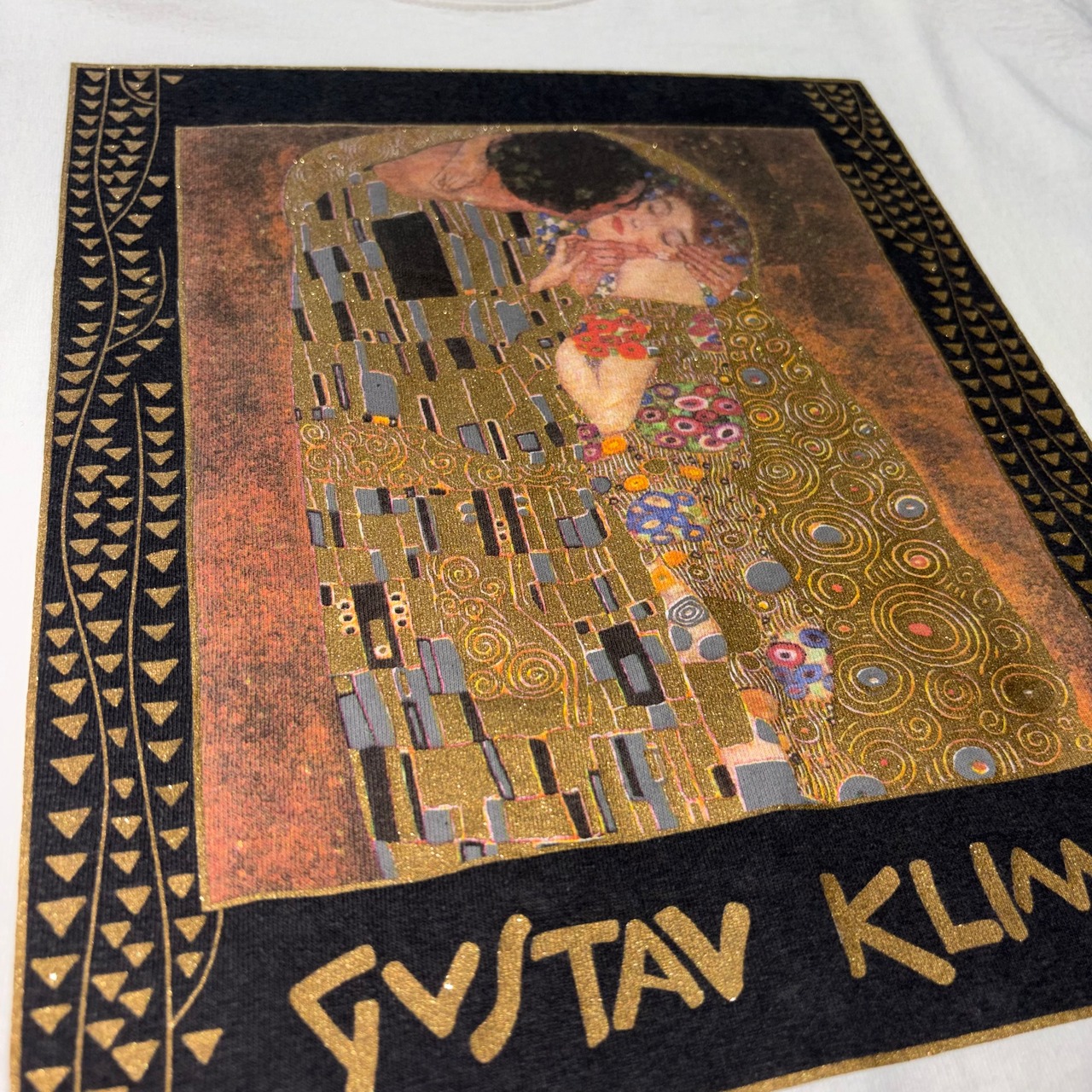 vintage Gustav Klimt art tee “THE KISS”