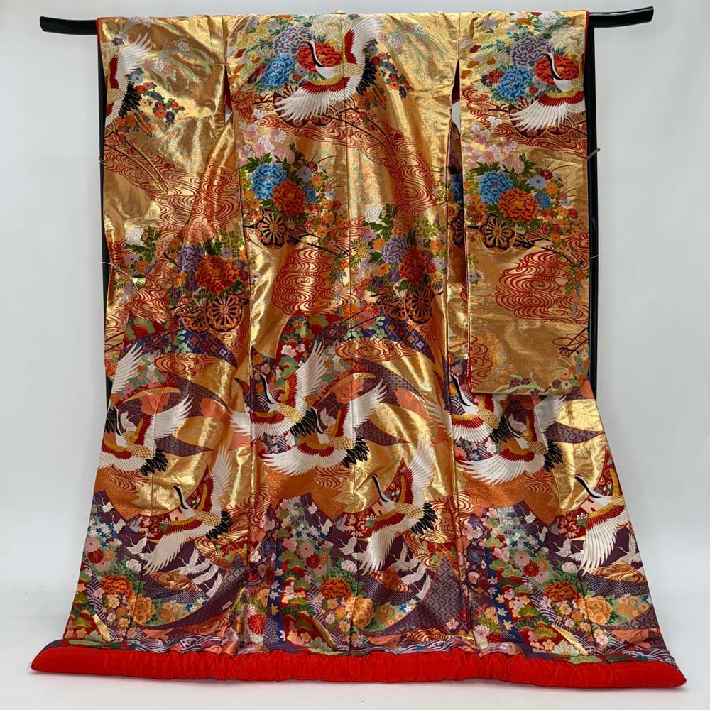 色打掛 正絹 鶴 刺繍 マルチカラー 金 打掛 花嫁衣裳 婚礼 リサイクル 中古 ブライダル ウエディング 着物 5020