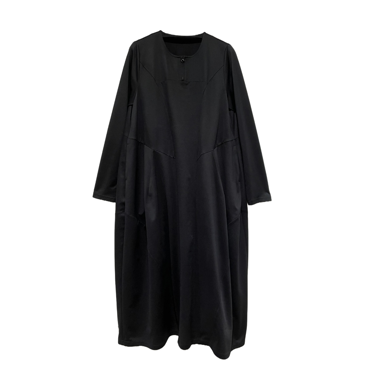 【To Black】エアリーモックコクーンワンピース【144-7204】