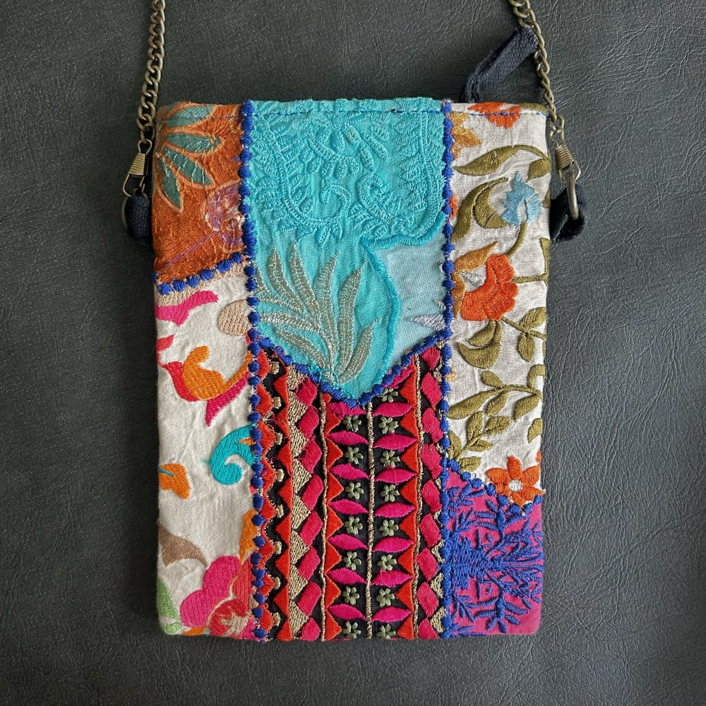 刺繍チェーンバッグ サコッシュ ポシェット A