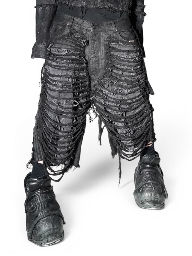 【DES'N'ATE】SHRED ERROR LINE DENIM JORTS