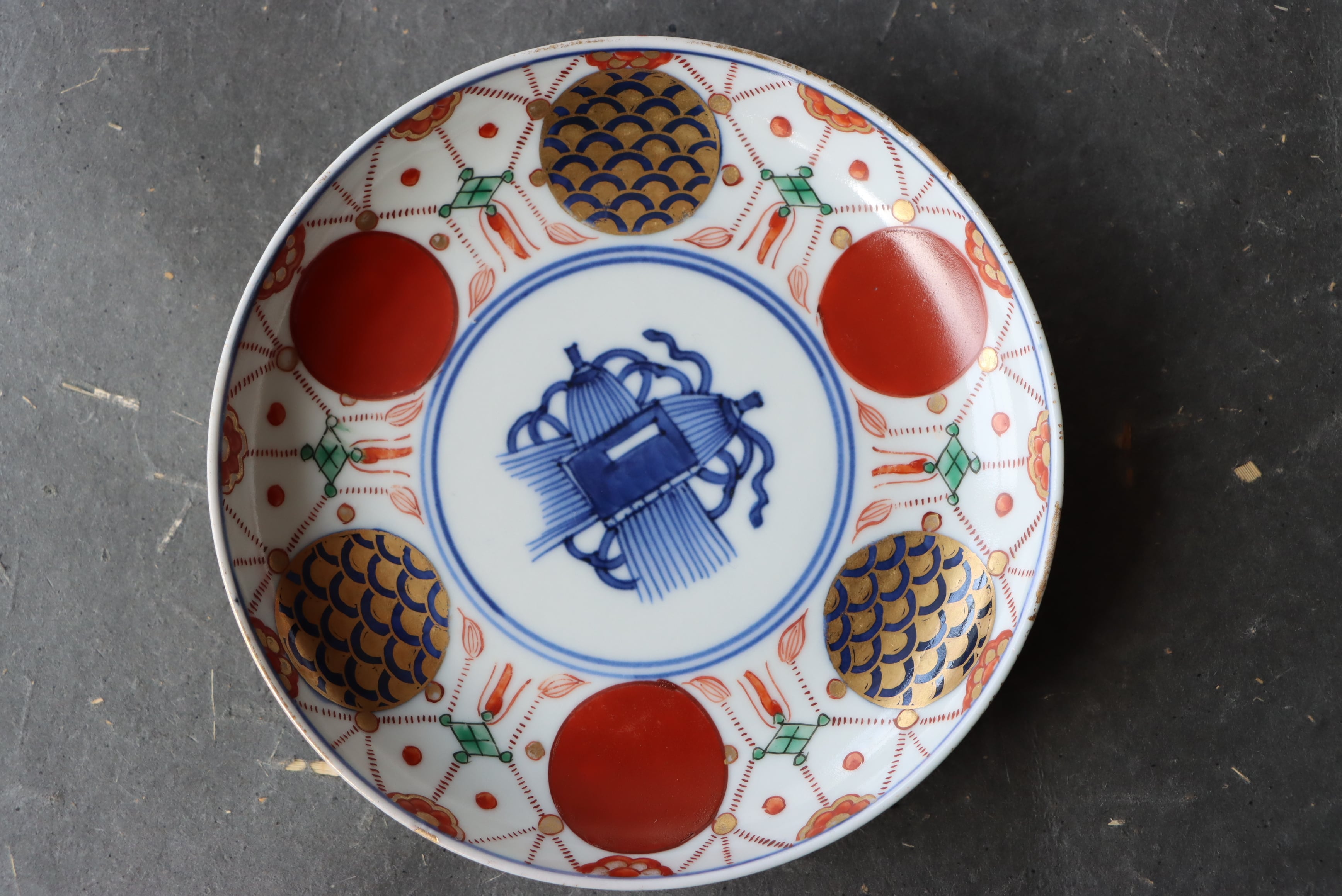 伊万里焼 色絵 赤玉瓔珞文 小皿/Imari small plate | (有)新原美術