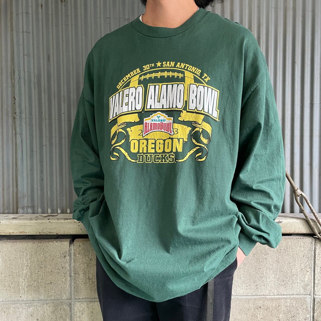 OREKON DUCKS カレッジチームロゴ プリント ロングTシャツ メンズXL OREKON DUCKS カレッジチームロゴ プリント ロングTシャツ メンズXL