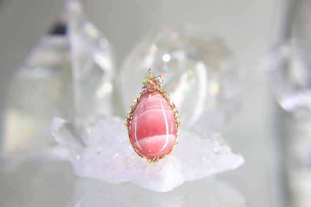 インカローズ✨ワイヤーアートペンダント