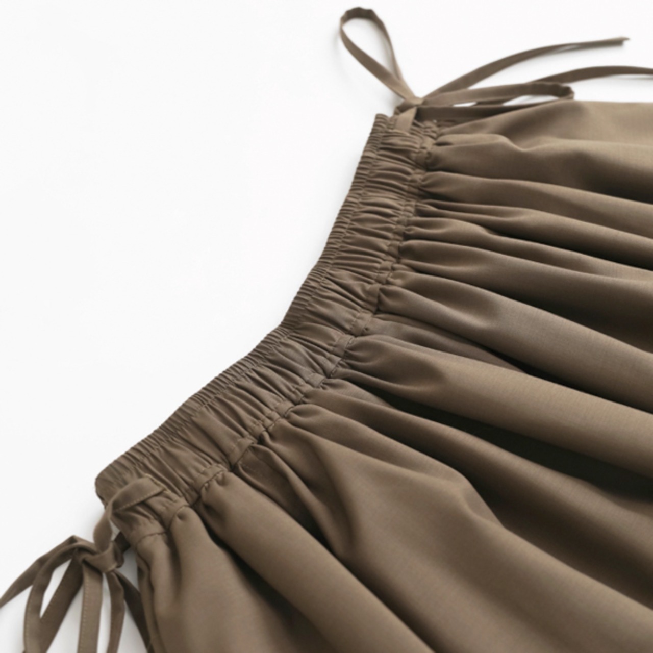 【2color】風を結ぶリボンと揺れるギャザースカート 《P0274》