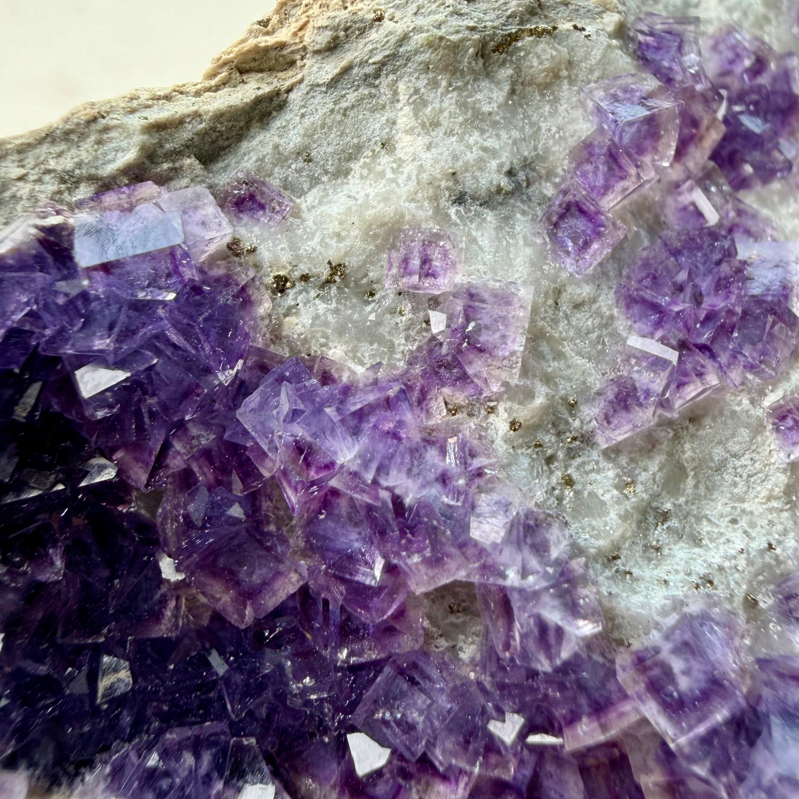 フローライト【Fluorite】アメリカ産 | PEANUTS MINERALS