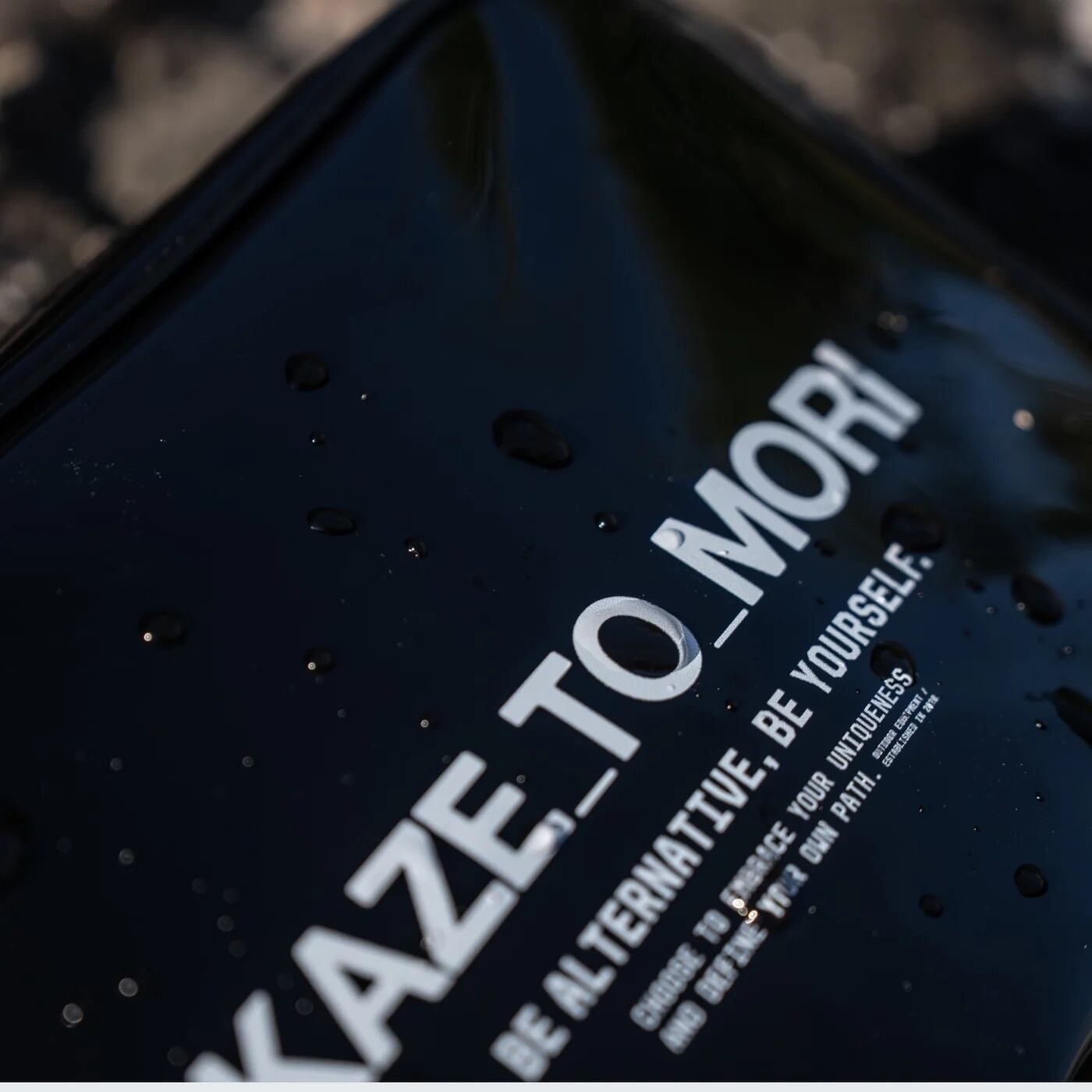 KAZE_TO_MORI 「COOL_PONCHO WITH SOFT_ZIPPER_BAG」 | Camp Shop Lantern