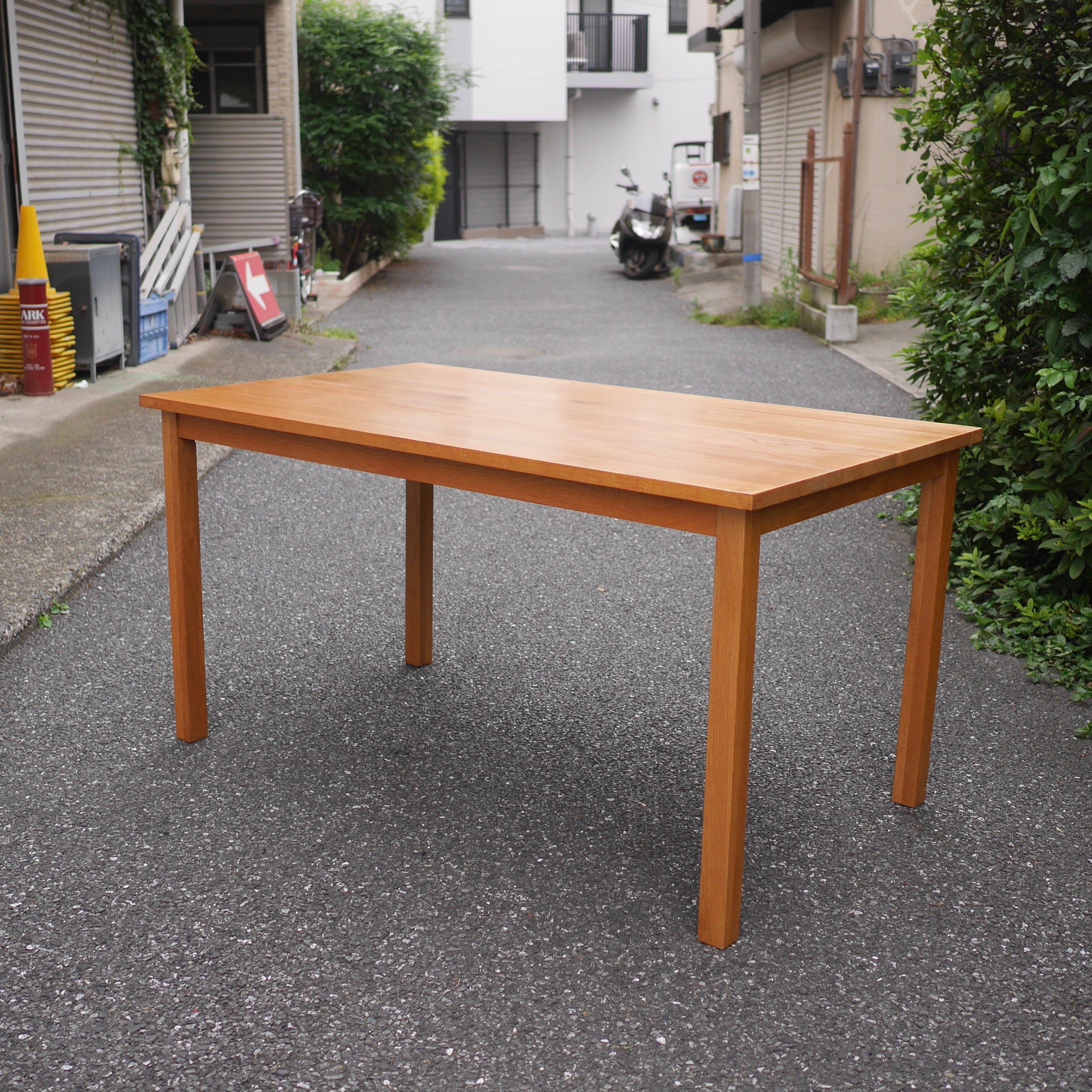 無印良品 無垢材ダイニングテーブル | トリノス-torinoth- | 新宿区