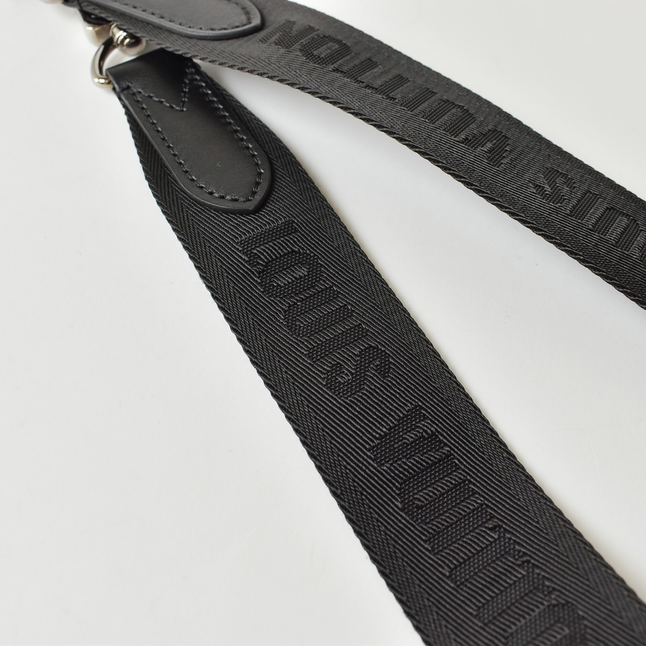 LOUIS VUITTON ルイヴィトン モノグラム エクリプス キーポル バンドリエール 25 ハンドバッグ 2wayバッグ M46271