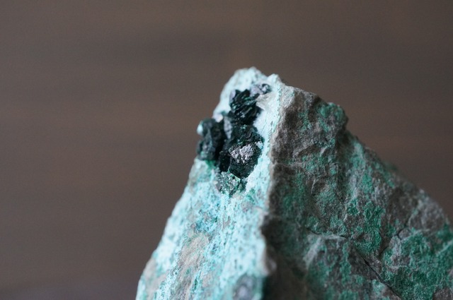 コンゴ産ダイオプテーズ/クリソコラ/マラカイト　Dioptase/Chrysocolla/Malachite