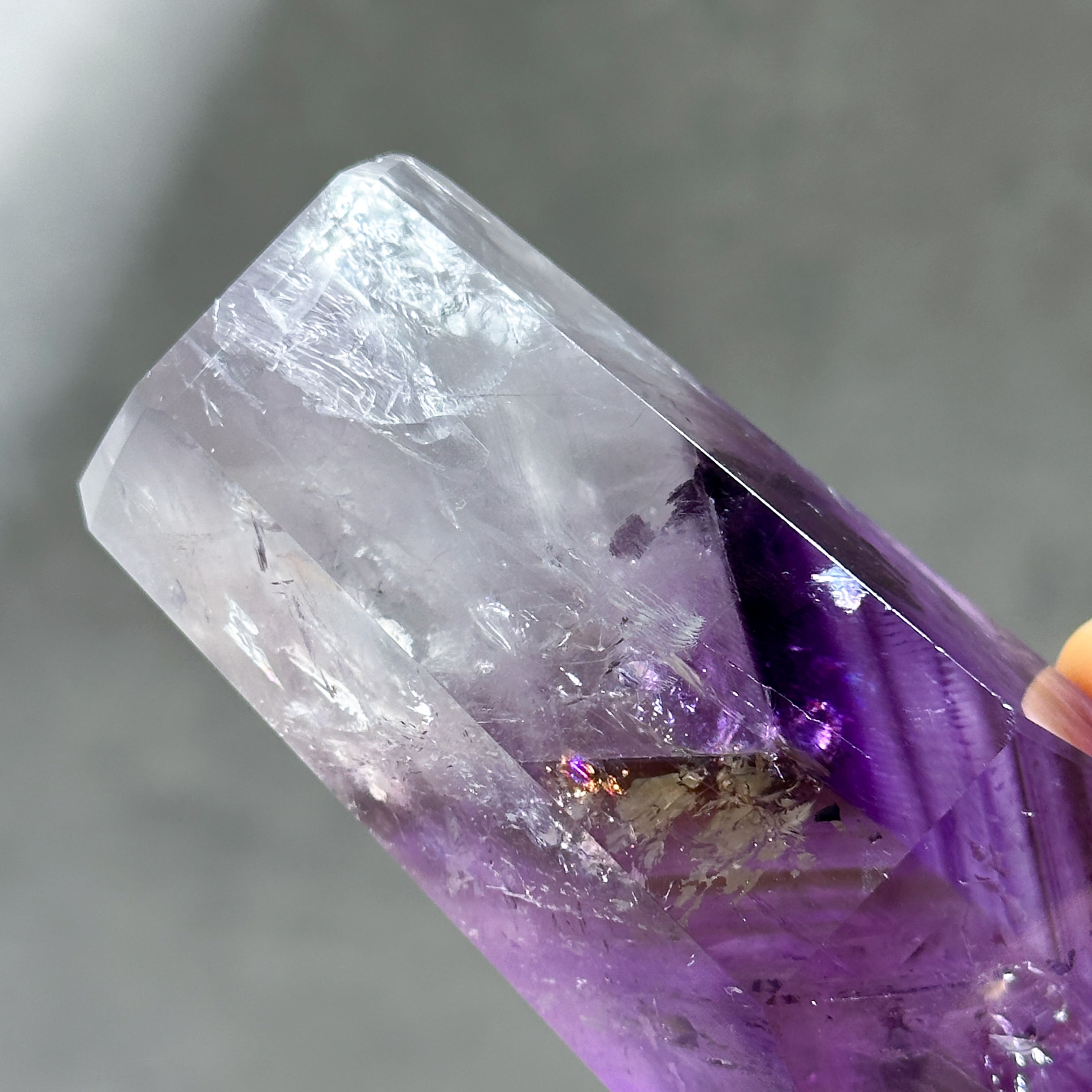 ハイクオリティ】バイーア産ファントムアメジスト タワー42◇ Phantom