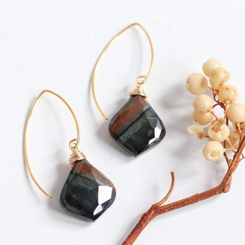 日本の伝統色を纏う｜タイガーアイの和モダンなロングフックピアス｜14kgf