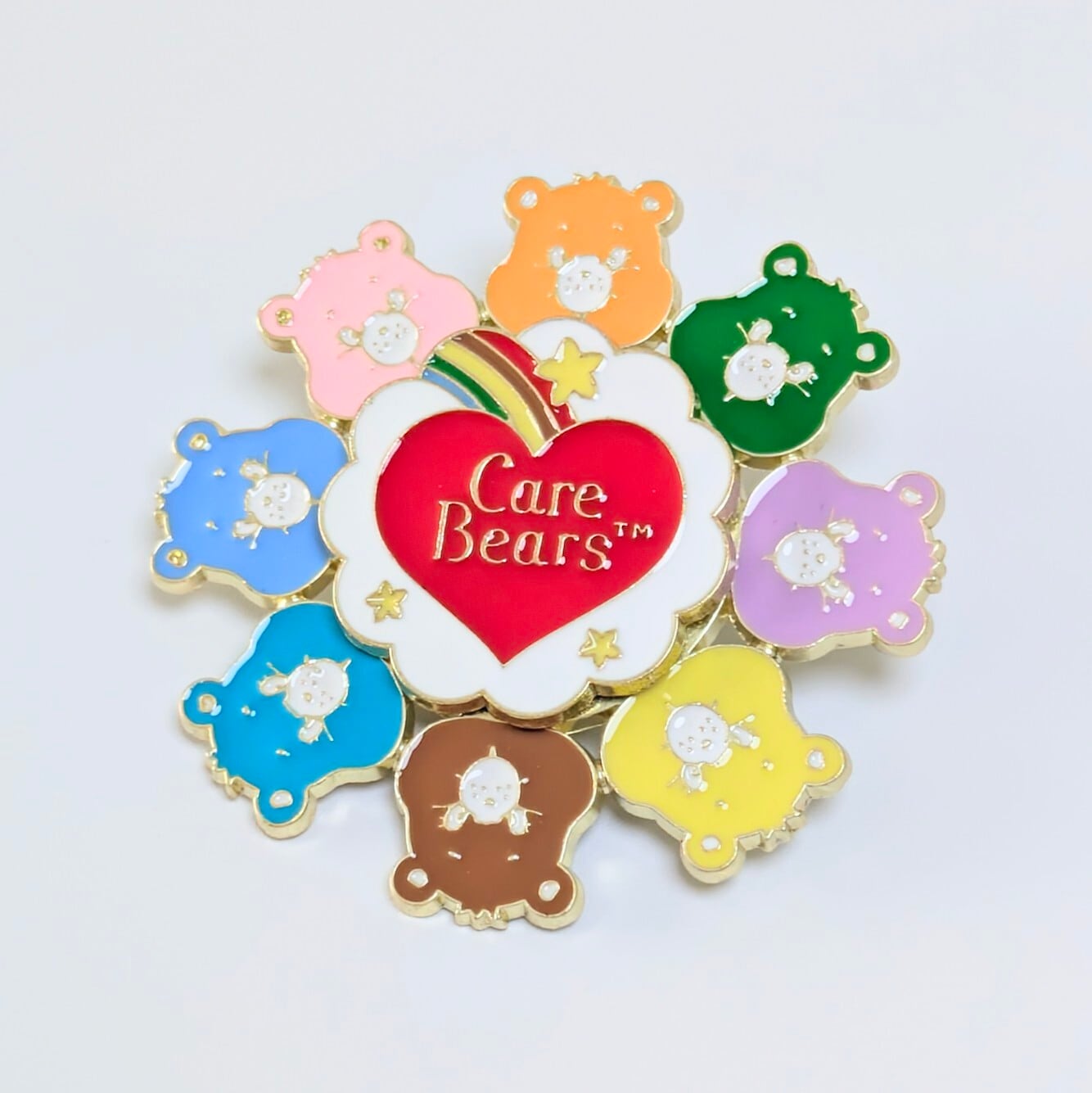 ♧送料無料！ ★PINS / ピンズ★【 Care Bears ( ケアベア )】くるくる回るSPECIAL BIGピンズ〚アメリカン雑貨 アメトイ〛