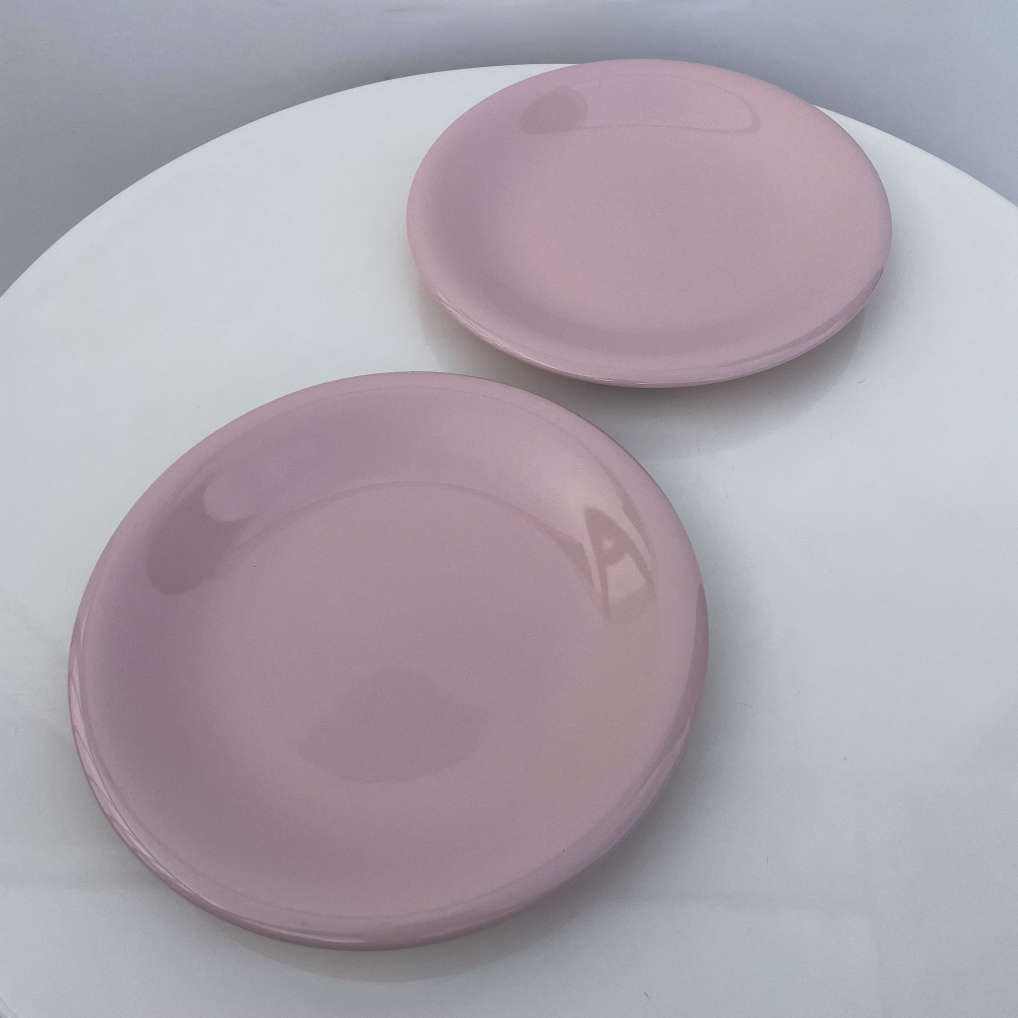 ピンクのお皿 色蒔き（ピンク） 20cmデザート皿
