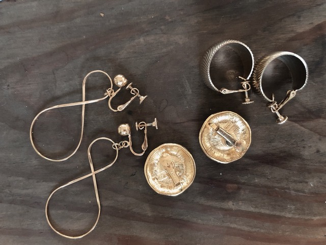 1980’s Vintage earring