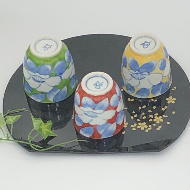 有田焼 椿 お湯呑 | 有田焼ショップ まるとも陶磁器