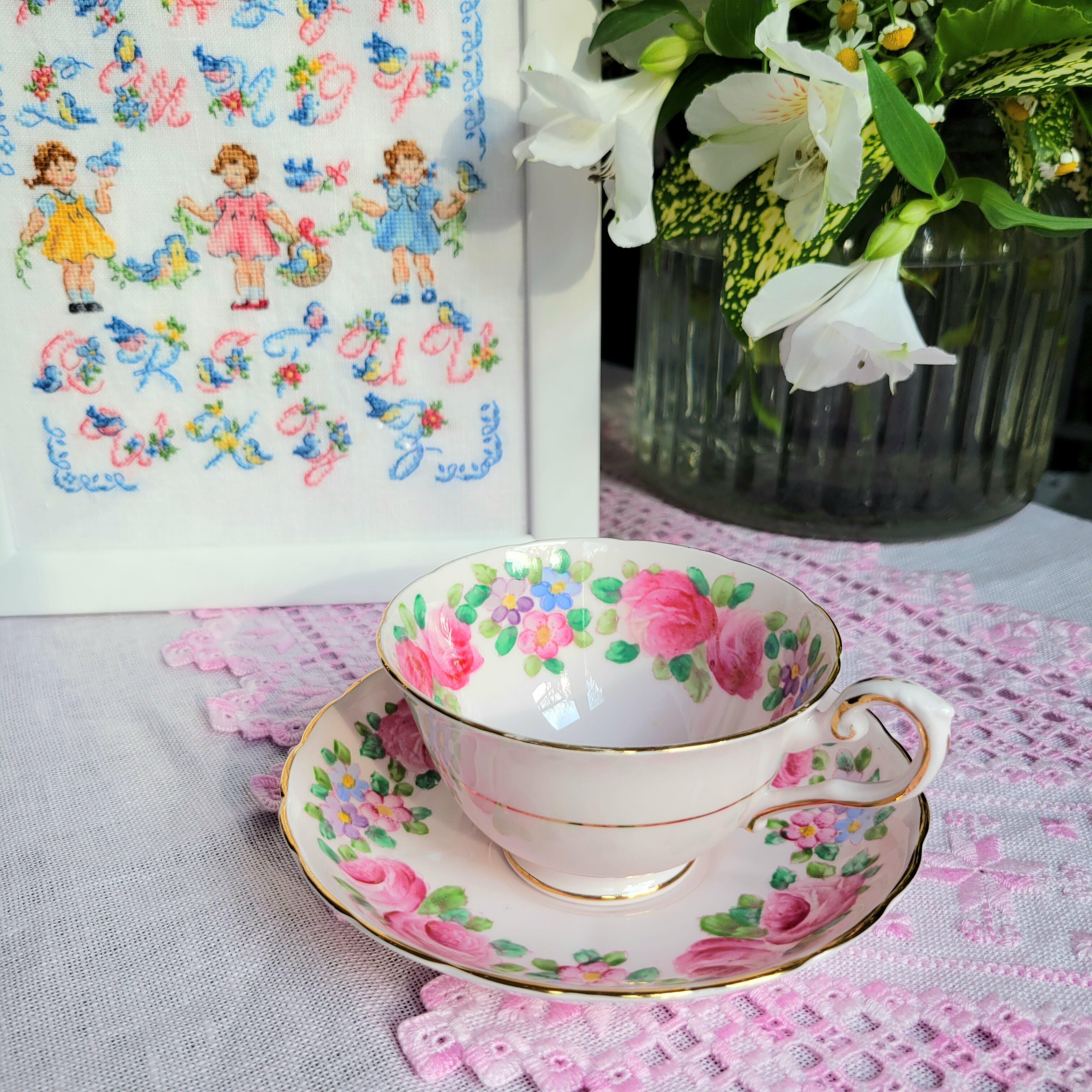 ウェッジウッド】ジャスパーウェア グリーン ポット | Bunny Ears Antiques