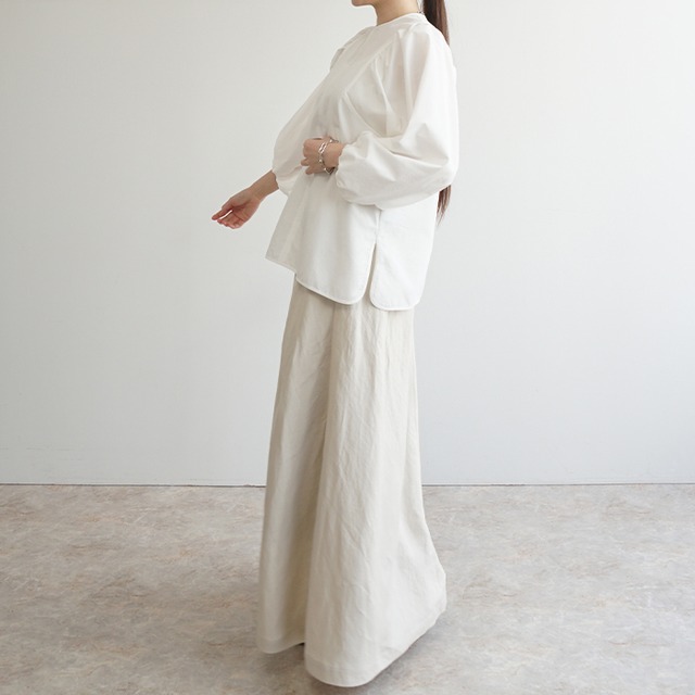 パフスリーブブラウス　