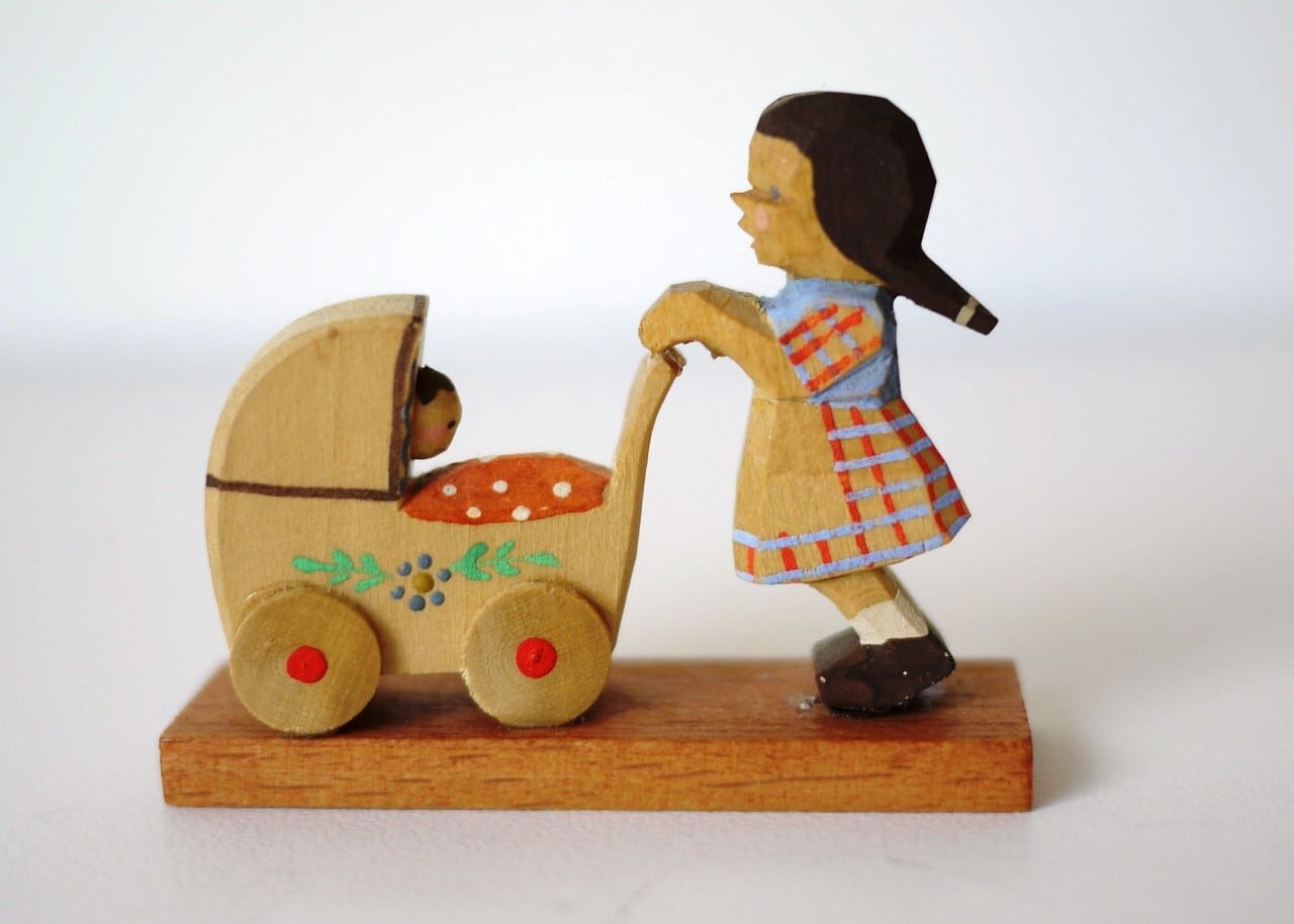 ベビーカーと女の子 エミール・ヘルビッヒ ヴィンテージエルツ