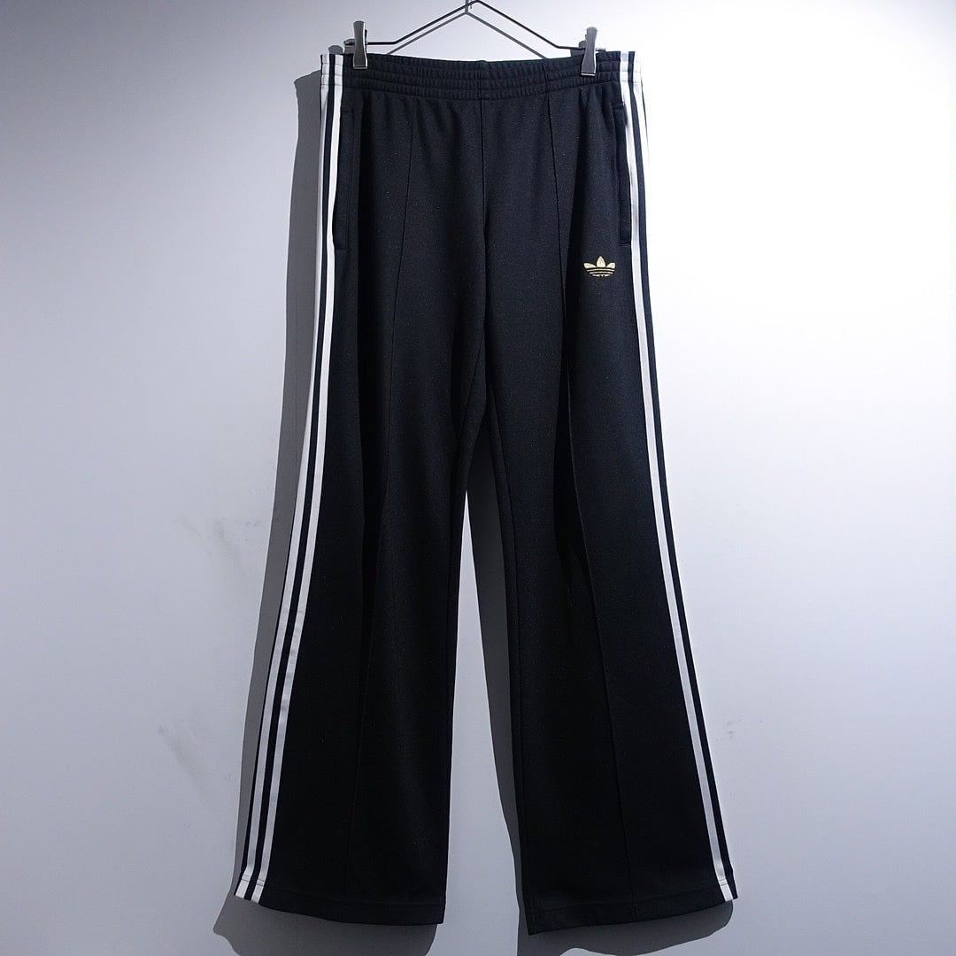 00s “adidas” Black Logo & 3-Stripe Side Zip Design Flare Track Pants