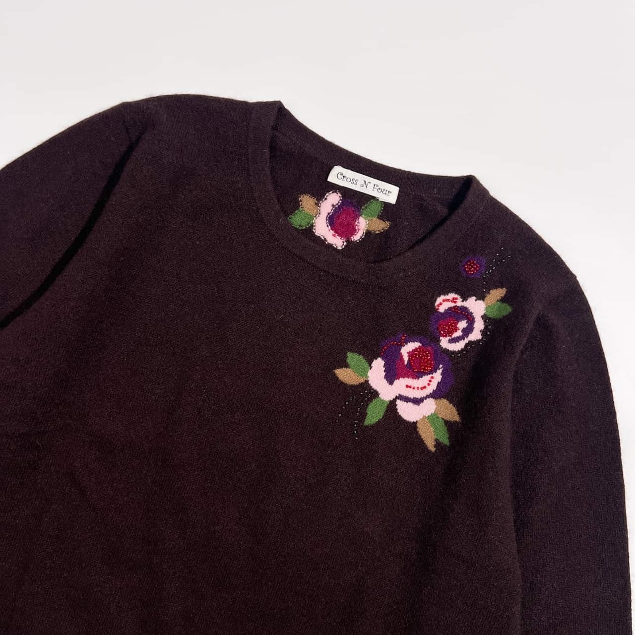 カシミヤ100% Cross N Four クロスエヌフォアー バラ ビーズ デザイン ニット セーター 13/ダークブラウン系 レディース
