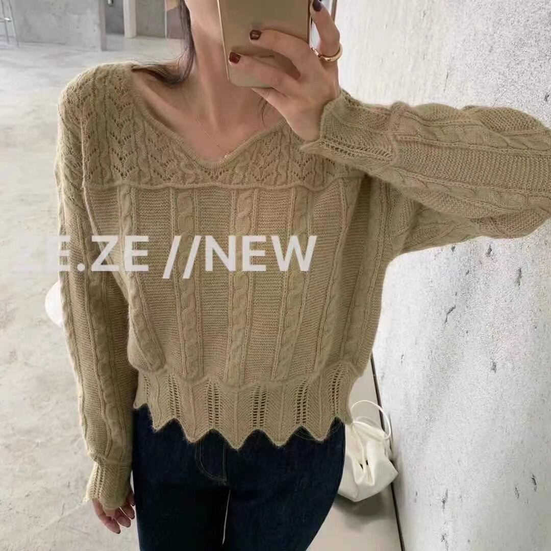 キーネックニット