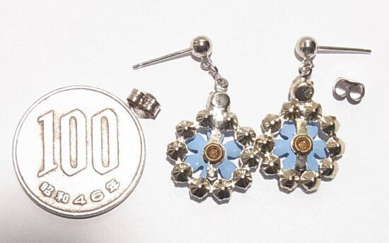 下がる揺れる水色の花型ピアス アクセサリー格安セール K1158P