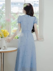 【0240】Flower Embroidery Puff Short Sleeve Dress