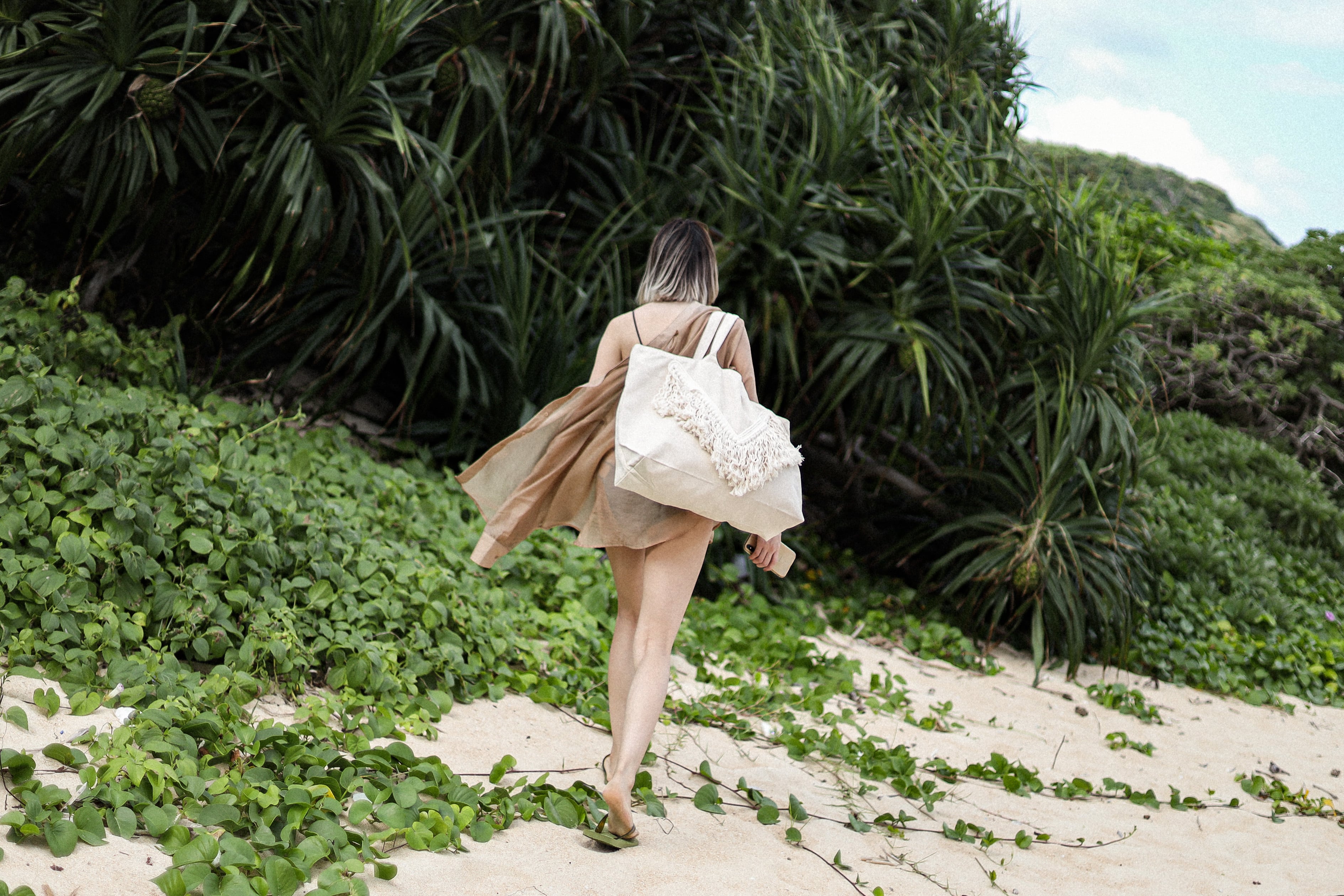 V Fringe Big Zip Bag | Sfeemy （スフィーミー）