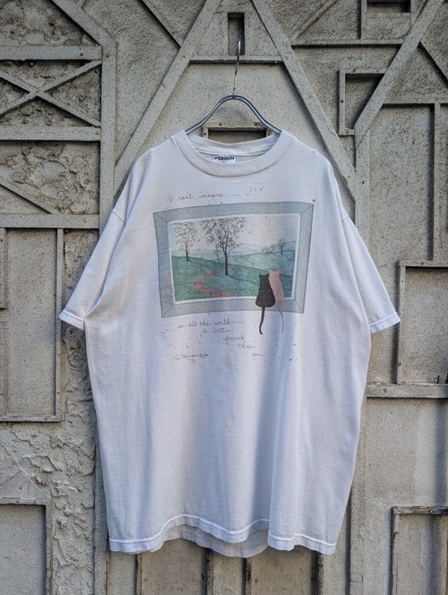 "WINDOW CATS" landscape art print tee / made in USA