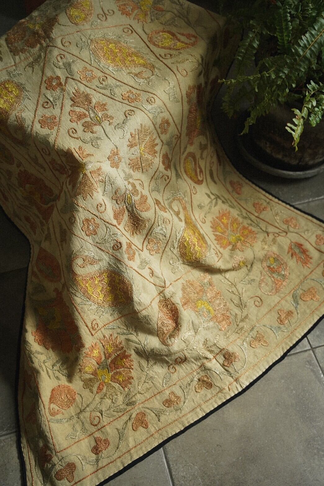 646-Vintage Suzani embroidary