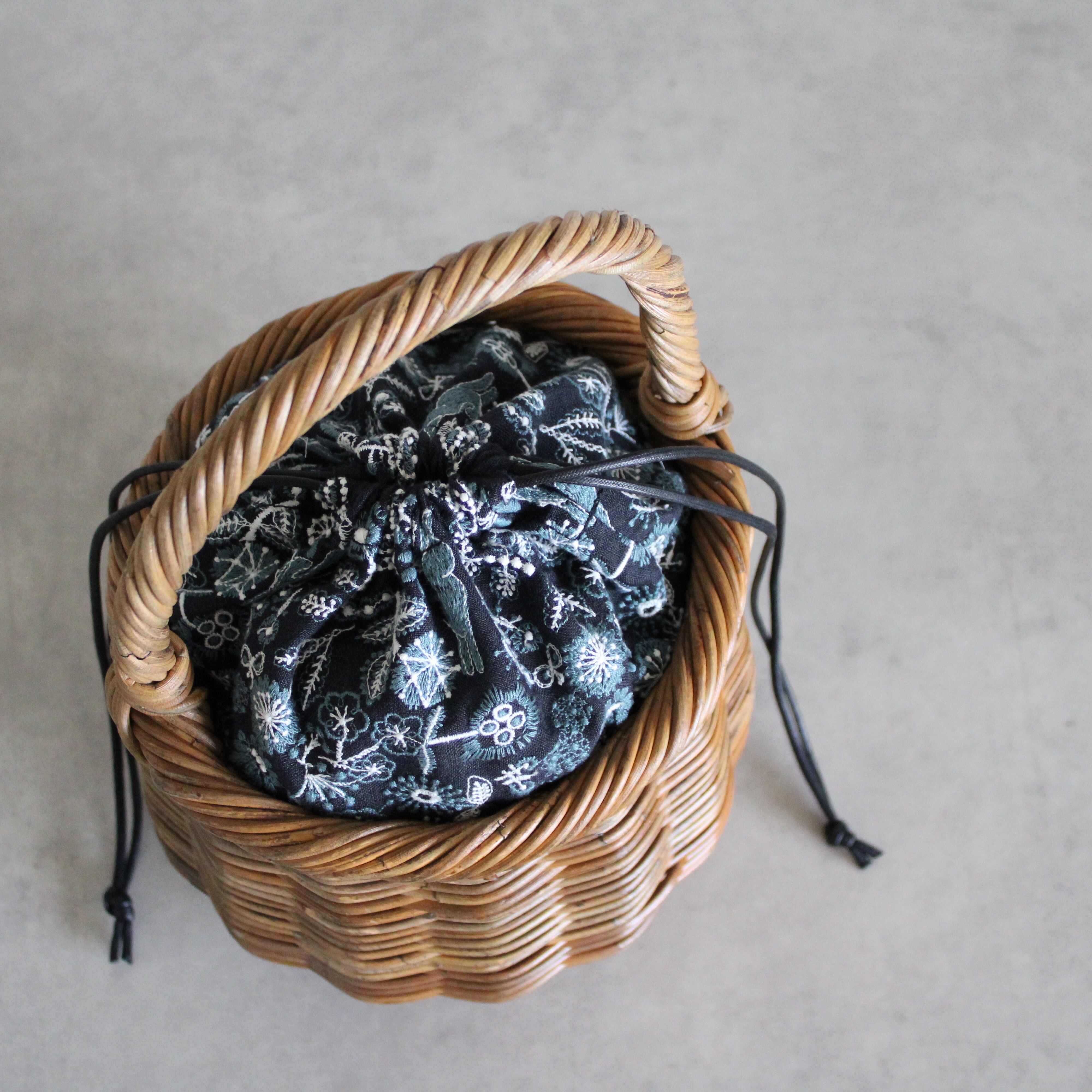 ワンハンドルかごバッグ celebrate dark navy | Litta