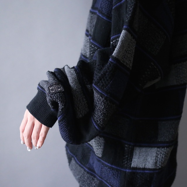 good coloring block pattern half button knit pullover