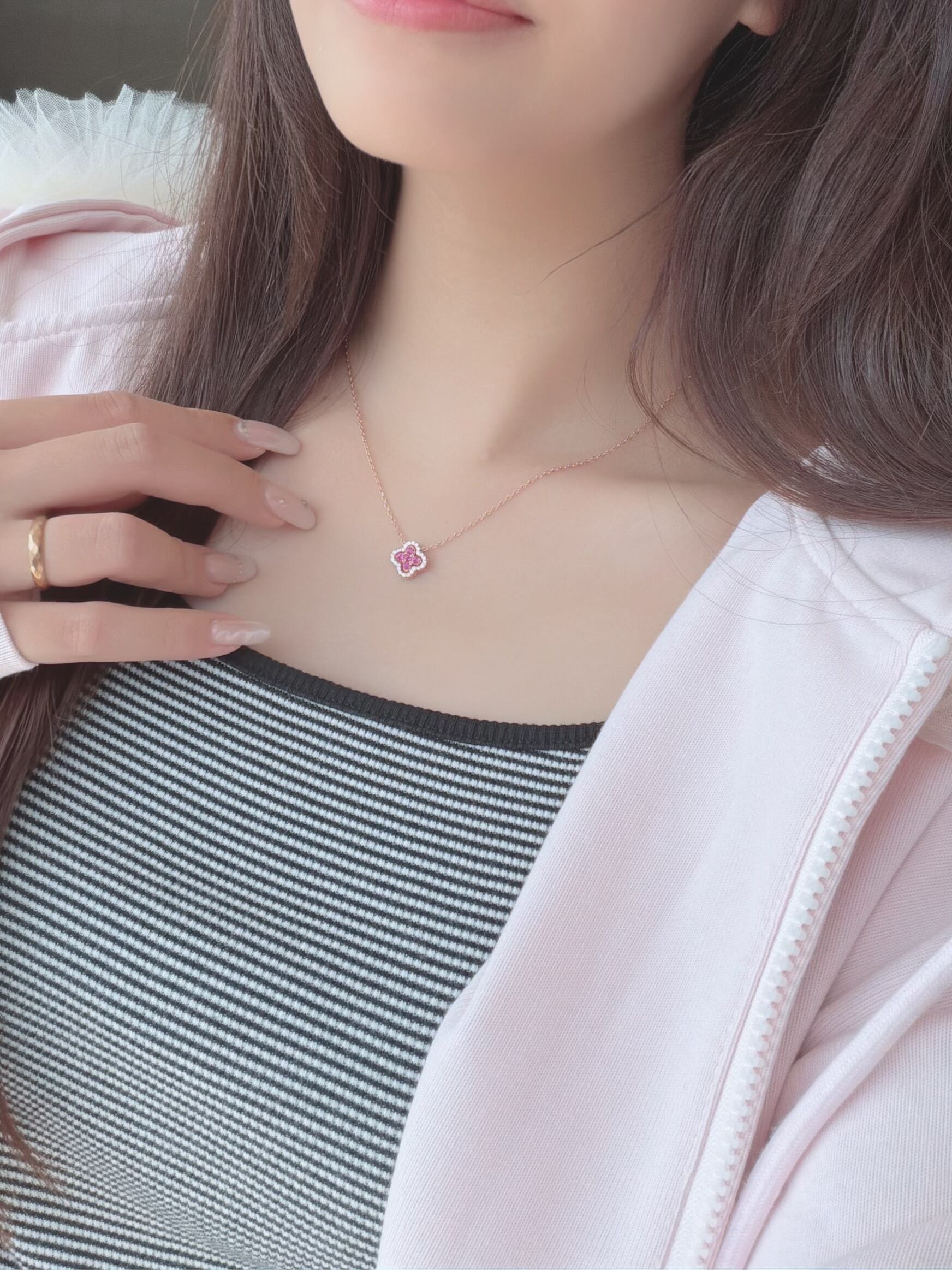 mini clover flower necklace Ruby | SASSY ANGEL