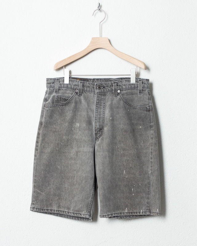 "Levi's 550" good faded black denim baggy shorts / Made In USA / W34 L11