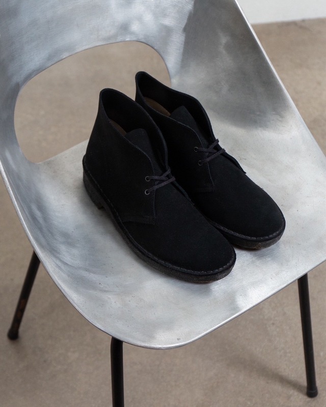 old "Clarks" black suede desert boots / Made In SLOVENIA / SIZE : 8 1/2