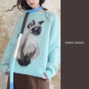 氷空に佇むシャム猫のふんわりニットセーター E00596