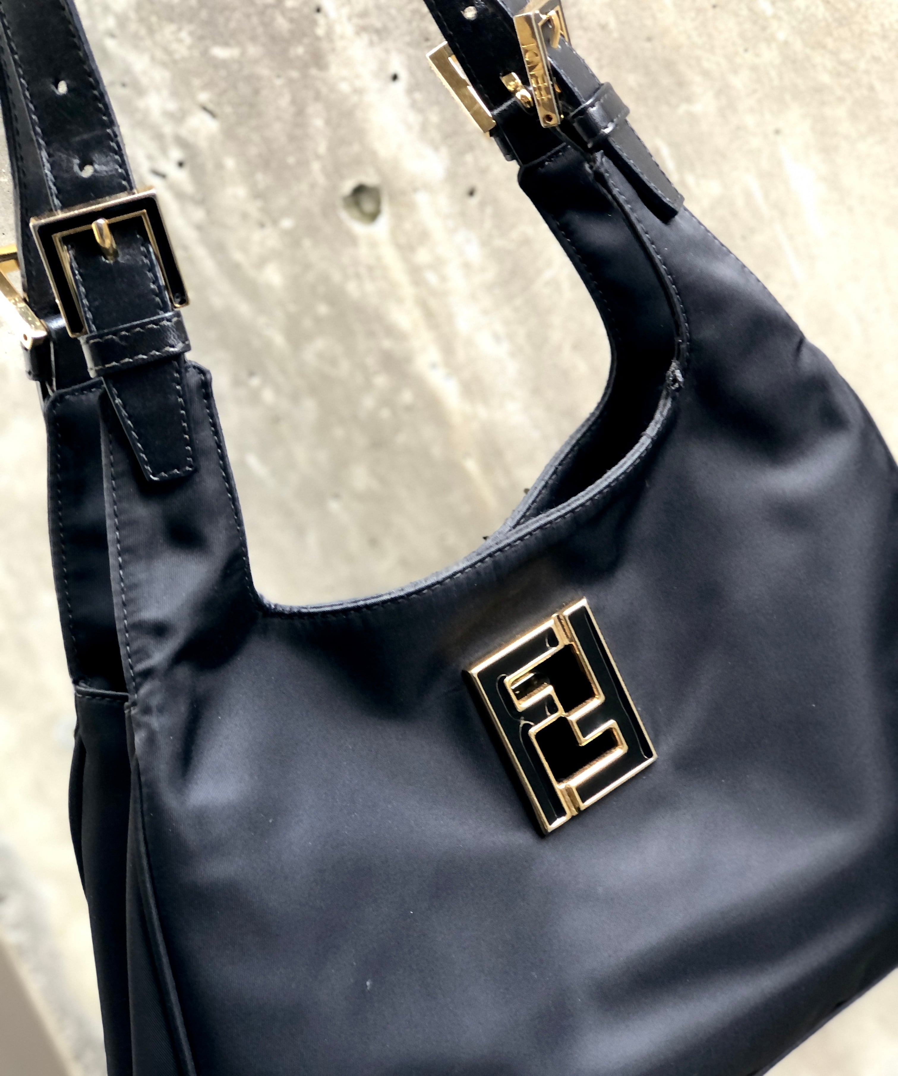 FENDI フェンディ　FFモチーフ　ナイロン　ショルダーバッグ　ブラック　vintage　ヴィンテージ　オールド　wmenwa |  VintageShop solo powered by BASE