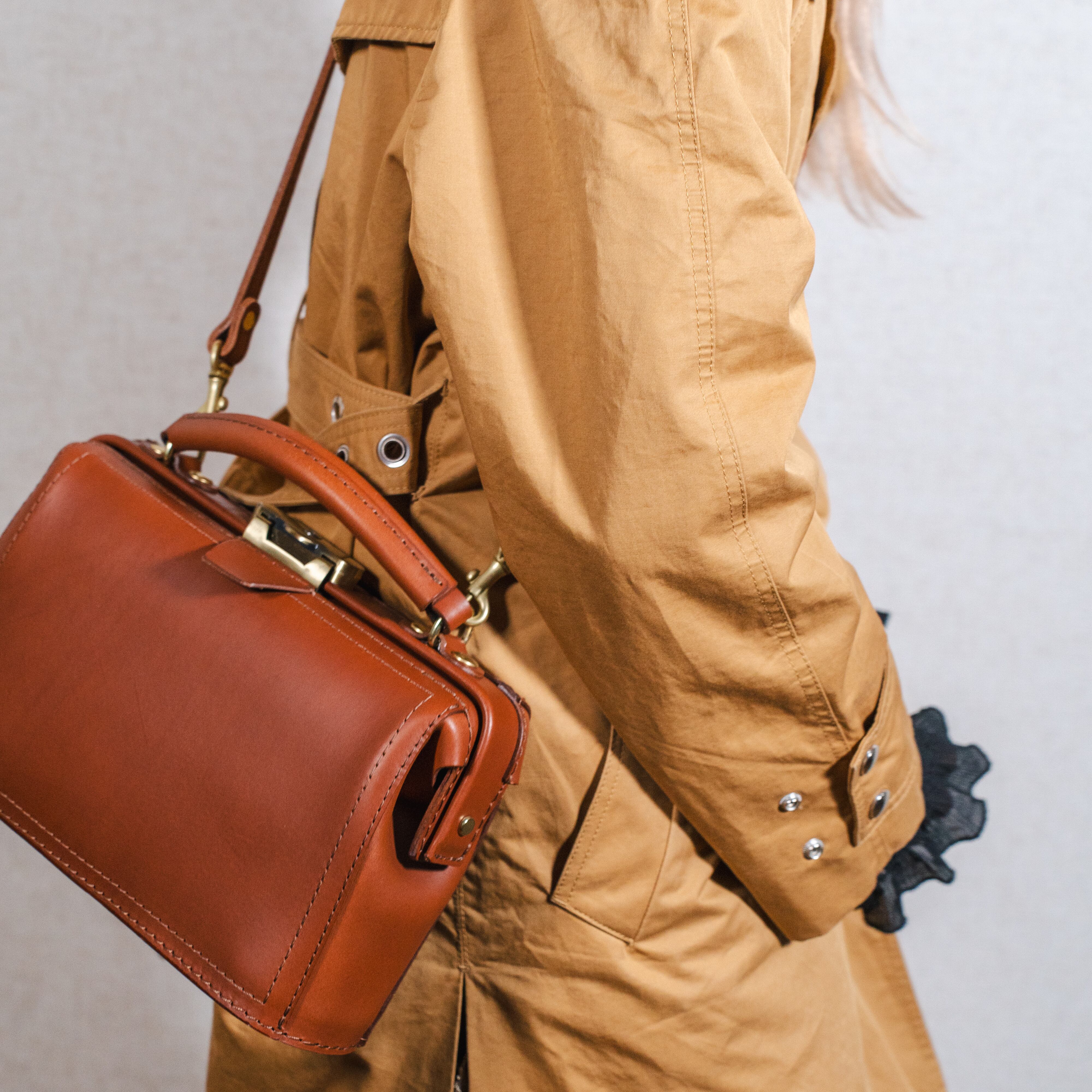 FAVOREKA ファボレカ クーペ 2way レザー ショルダーバッグ クーペ | FAVOREKA