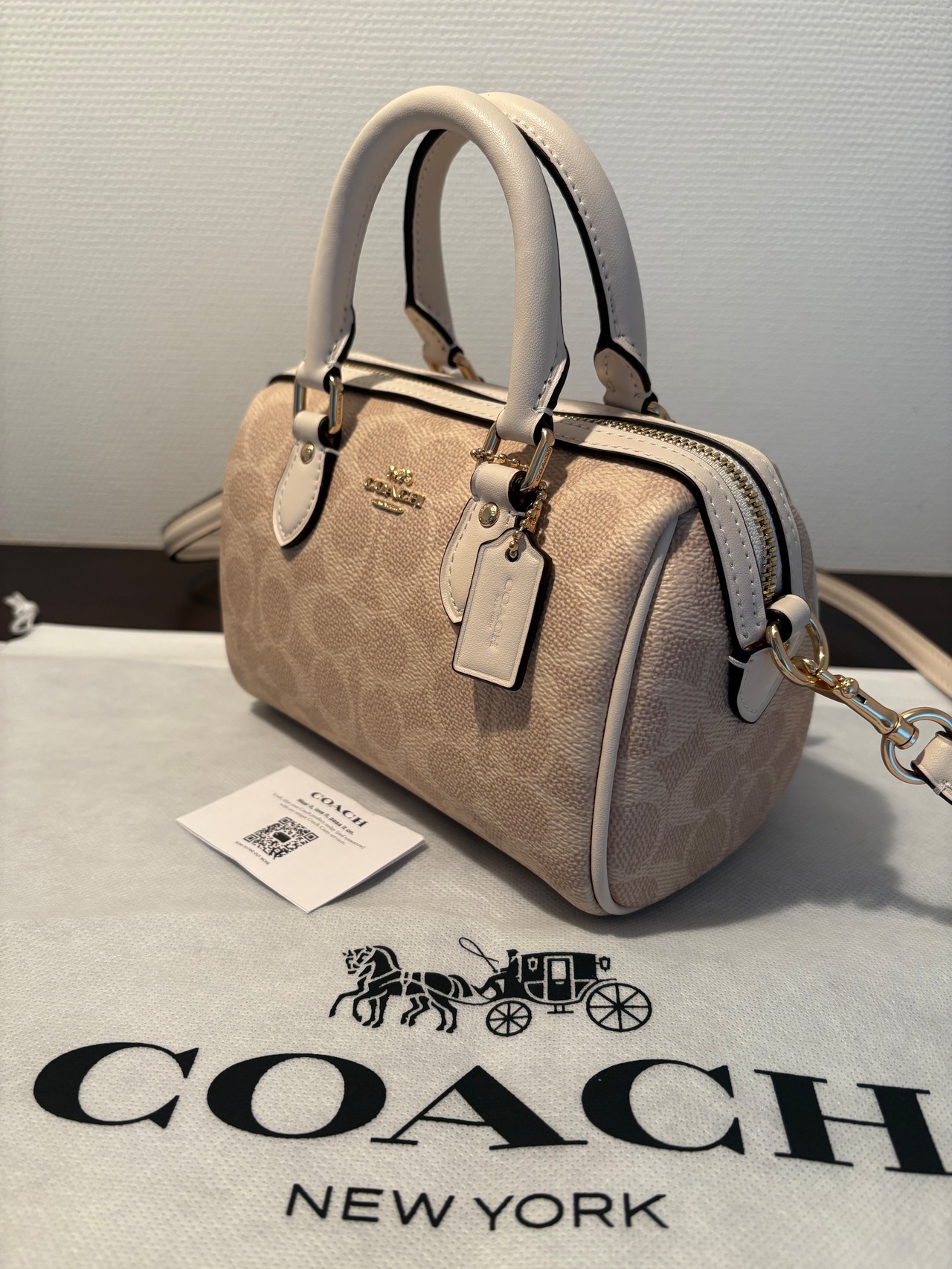 71,500円新品COACHコーチミニローアンクロスボディ バッグ 