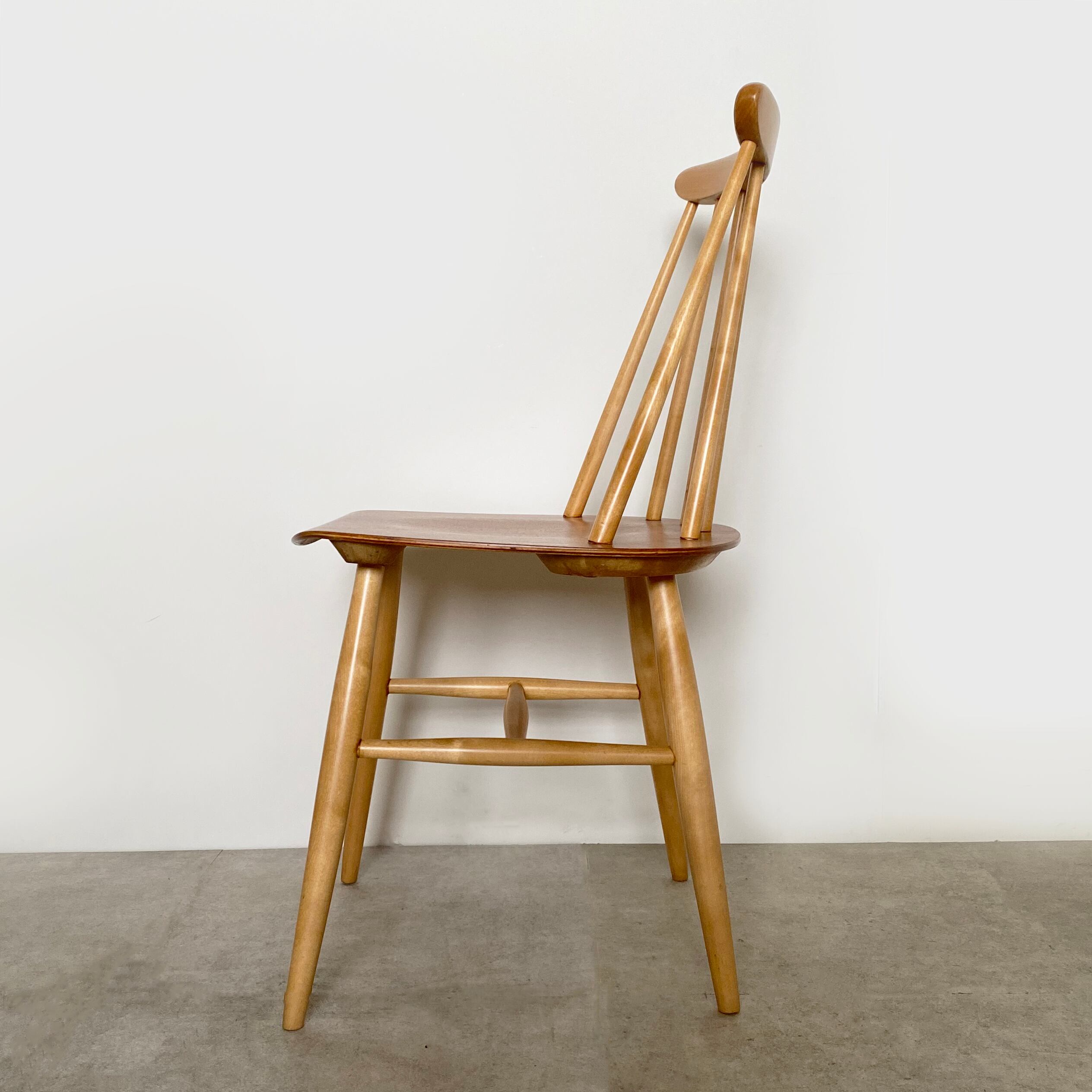 Fanett chair by Ilmari Tapiovaara / CH096 | situraeru