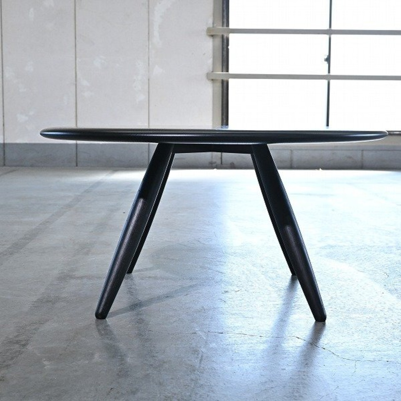 Ritzwell 37万「MO TABLE」b サイドテーブル オーク無垢材 宮本 晋作 モーテーブル リッツウェル 円形 高級 グッドデザイン賞 径800mm【中古家具/中古インテリア/USED家具ユーズド家具/リサイクル】