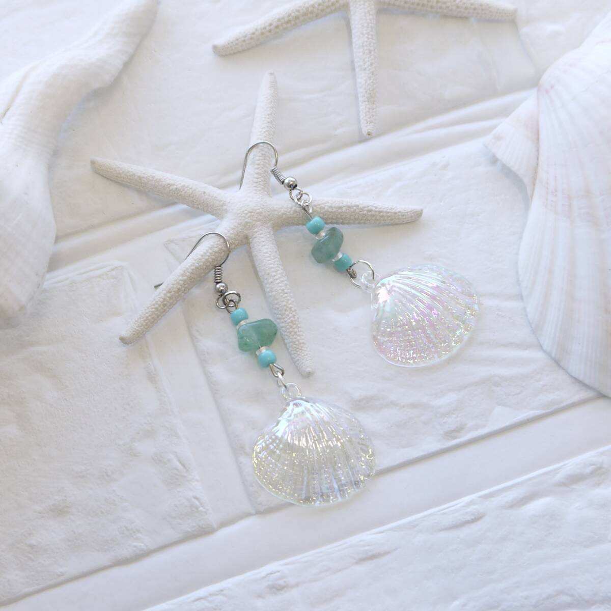 ★ハワイアン雑貨★ハワイアンピアス/ロングピアス/夏ピアス/ビーチピアス<18 オーロラシェル >