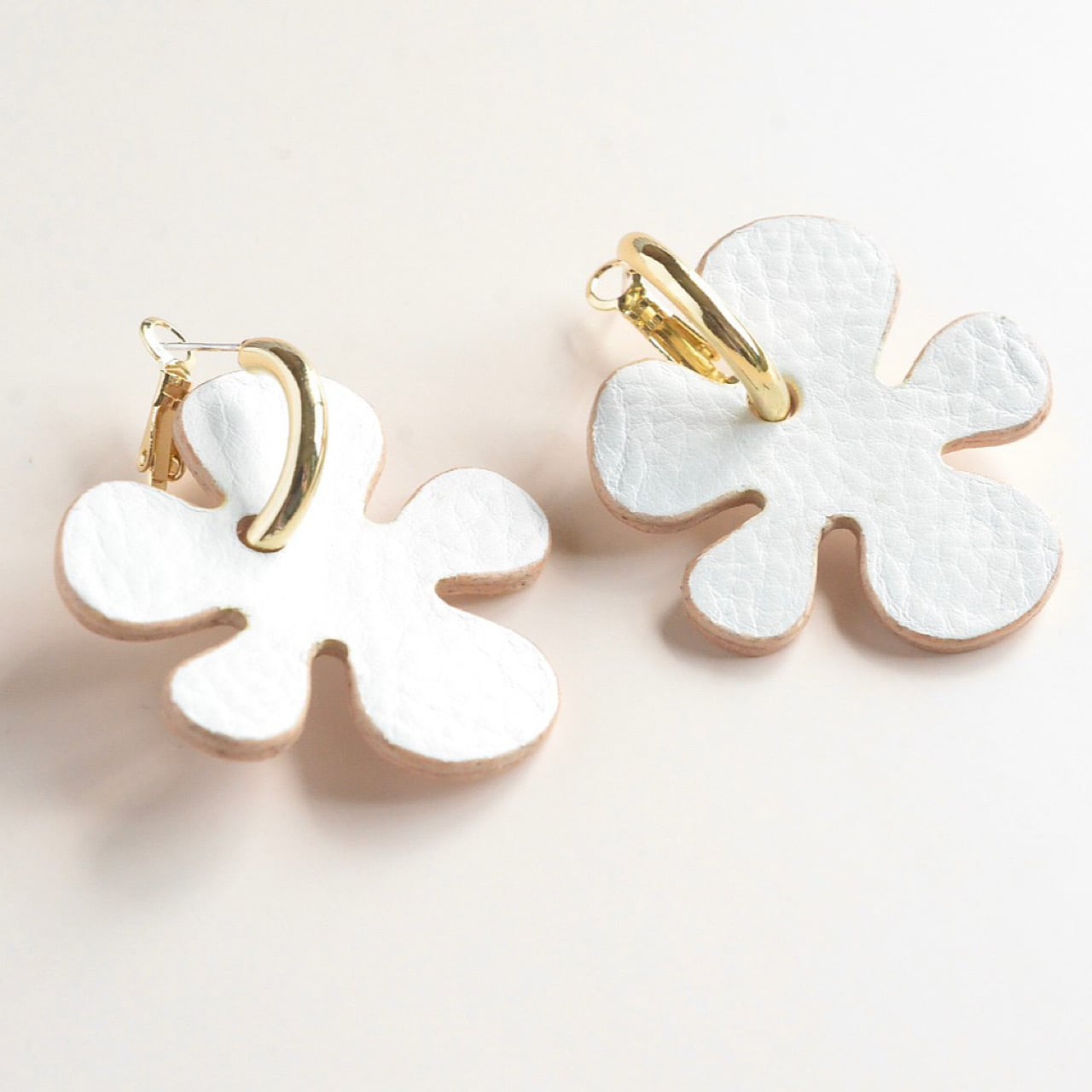 leather pierce/earring 《Cookie flower》5colors | TO DAY'S BOUTIQUE